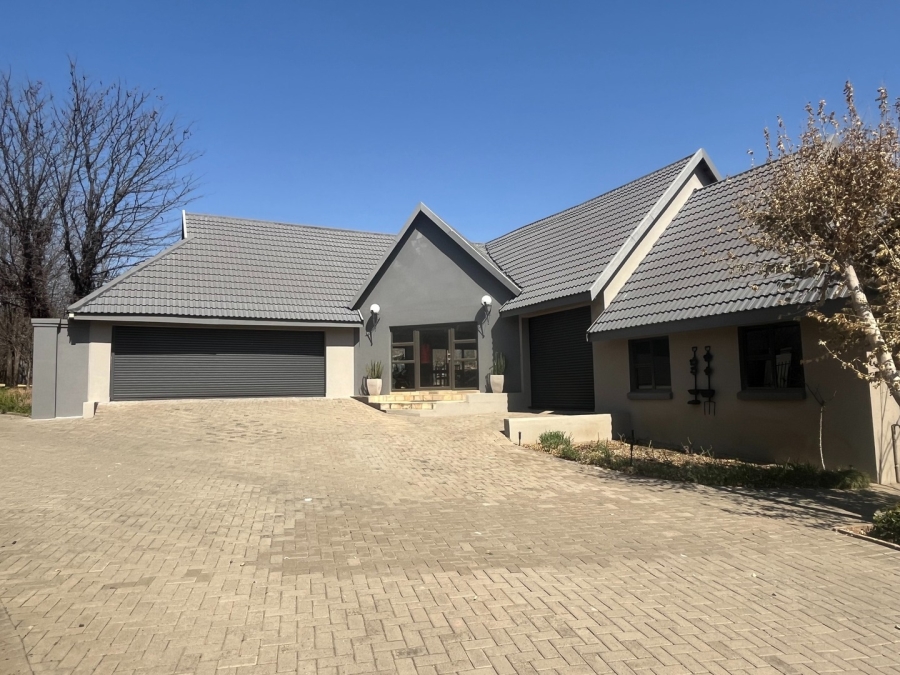 4 Bedroom Property for Sale in Maselspoort Free State